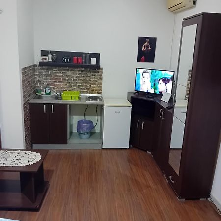 Apartment Viktor stan na dan Sabac Bagian luar foto